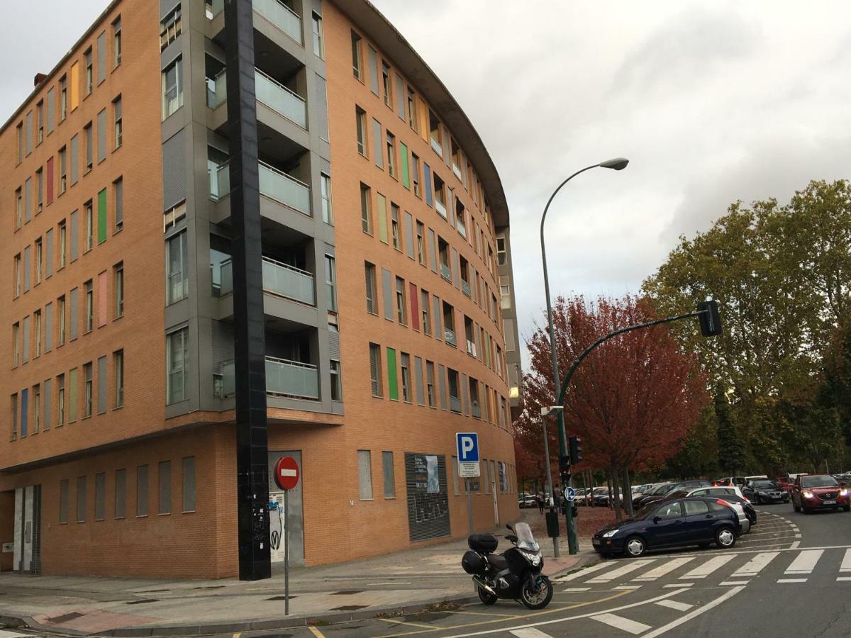 Skylinepamplona Apartment Ngoại thất bức ảnh